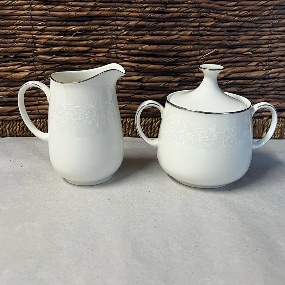 Noritake Fine China Lorelei 7541 Sugar Bowl and Creamer